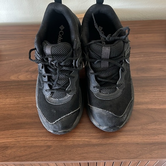 Columbia Youth Black Athletic Shoes Size 4 - Picture 5 of 7